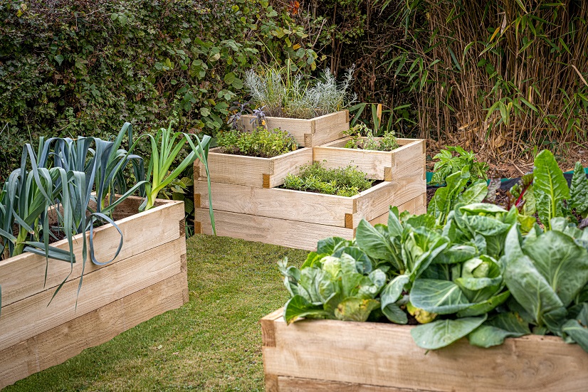 Planters & Beds